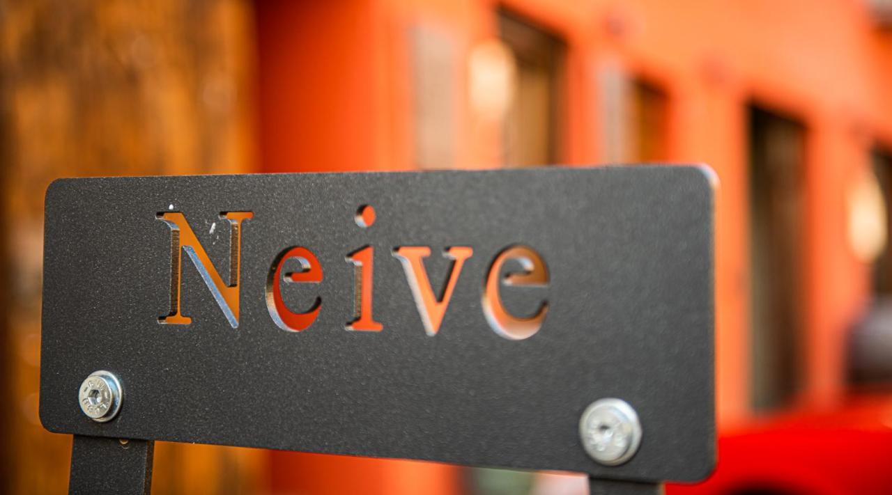 Boutique Hotel Al Palazzo Rosso Neive Exteriör bild