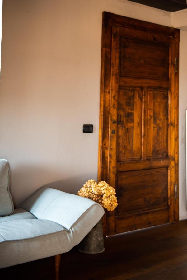 Boutique Hotel Al Palazzo Rosso Neive Exteriör bild