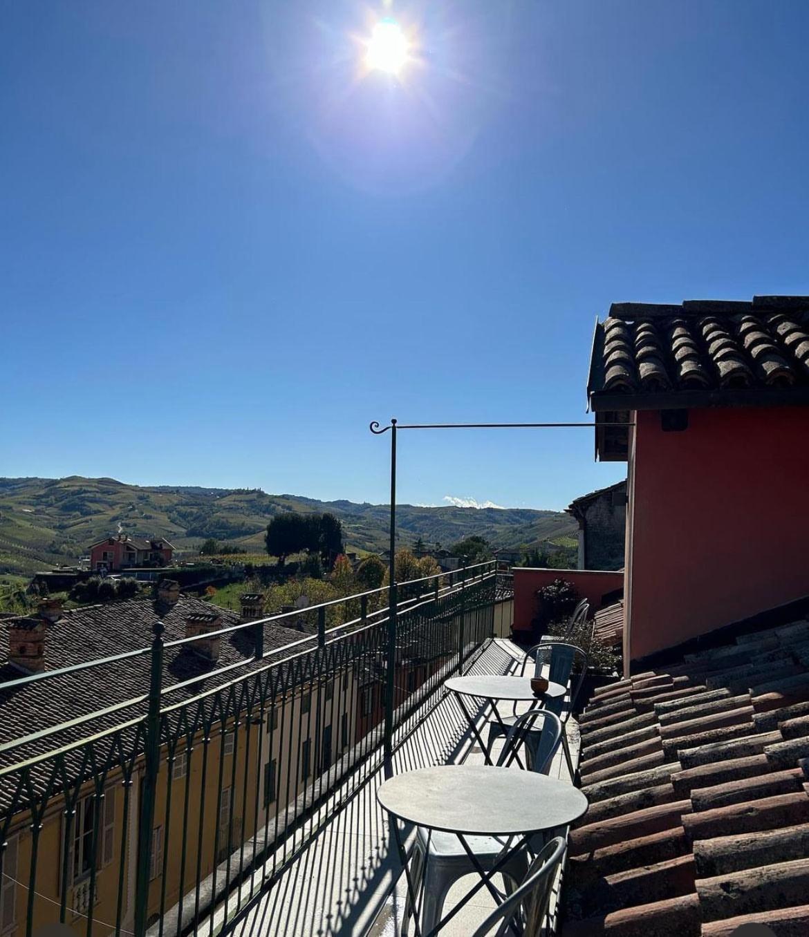 Boutique Hotel Al Palazzo Rosso Neive Exteriör bild